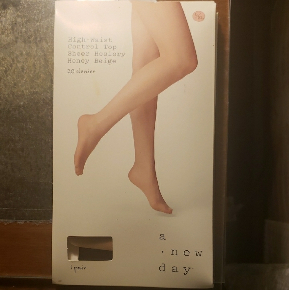 NWT a new day High-Waist Sheer Hosiery in Honey Beige sz L/XL